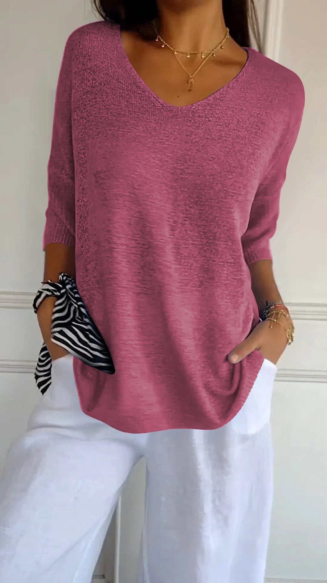 Anna - V-Neck Knit Top