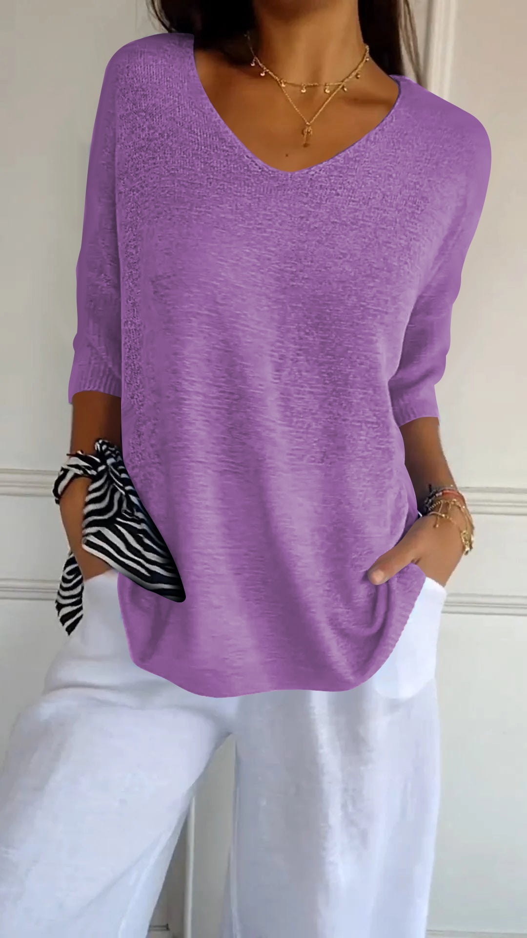 Anna - V-Neck Knit Top
